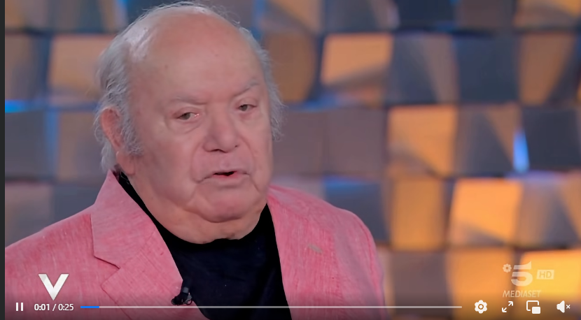 “Non sono felicissimo, non ho mai fatto un bel viaggio, non sono mai stato all’estero. Tante cose non le ho fatte, ma poi in fondo mi dico: ma che mi frega? Mica è necessario farle”: lo sfogo di Lino Banfi