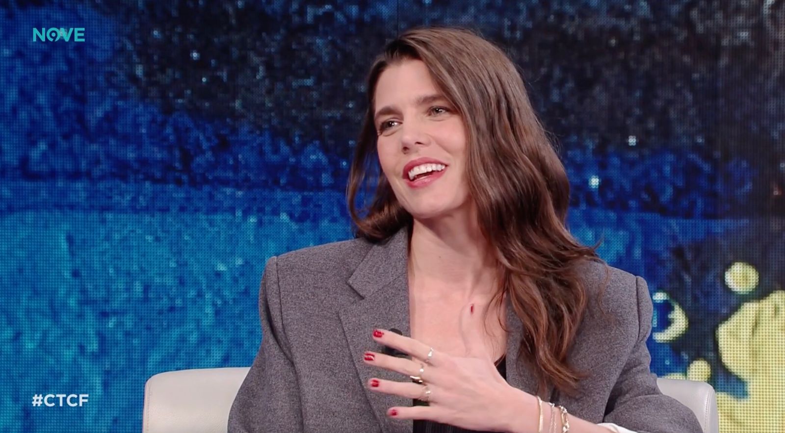 Charlotte Casiraghi presentó "La crepa" y habló de la imagen que le imponen
