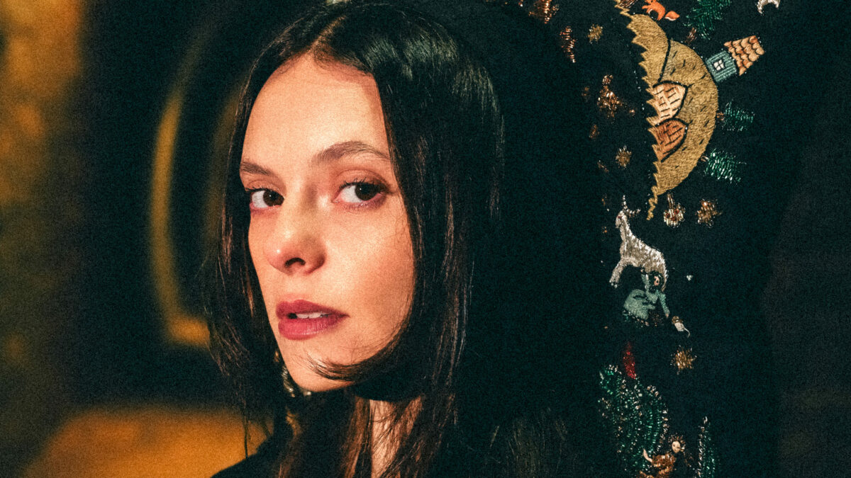 Francesca Michielin presenta "Magia Bianca, Magia Nera", un disco sobre la oscuridad