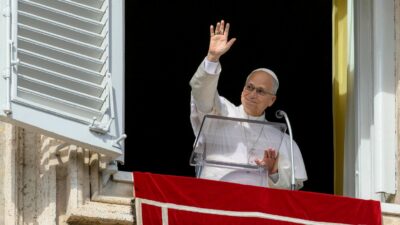 Copertina di Il Vaticano conferma: Papa in Sud America