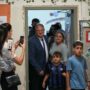 Copertina di Alle 14 affluenza quasi al 45%: “Battuto ogni record”. Golan minacciato con un coltello. Netanyahu: “Ci vogliono rubare il voto”