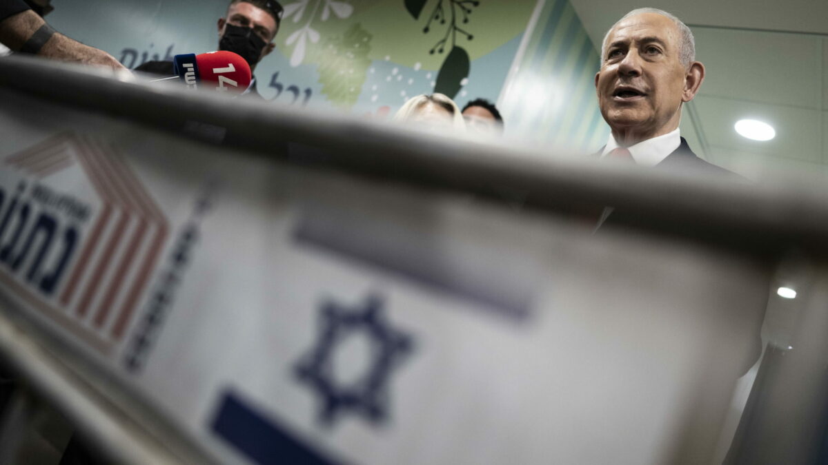 il grido di netanyahu al telefono con un attivista perch233 gli ultraortodossi non vanno a votare sono pazzi moriremo tutti da Ilfattoquotidiano.it il grido di netanyahu al telefono con un attivista perch233 gli ultraortodossi non vanno a votare sono pazzi moriremo tutti