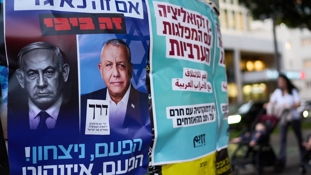 https://st.ilfattoquotidiano.it/wp-content/uploads/2026/10/27/Benjamin-Netanyahu-Gadi-Eisenkot.jpg