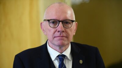 Copertina di Valle d’Aosta, la Corte d’Appello conferma la decadenza del presidente della Regione Renzo Testolin