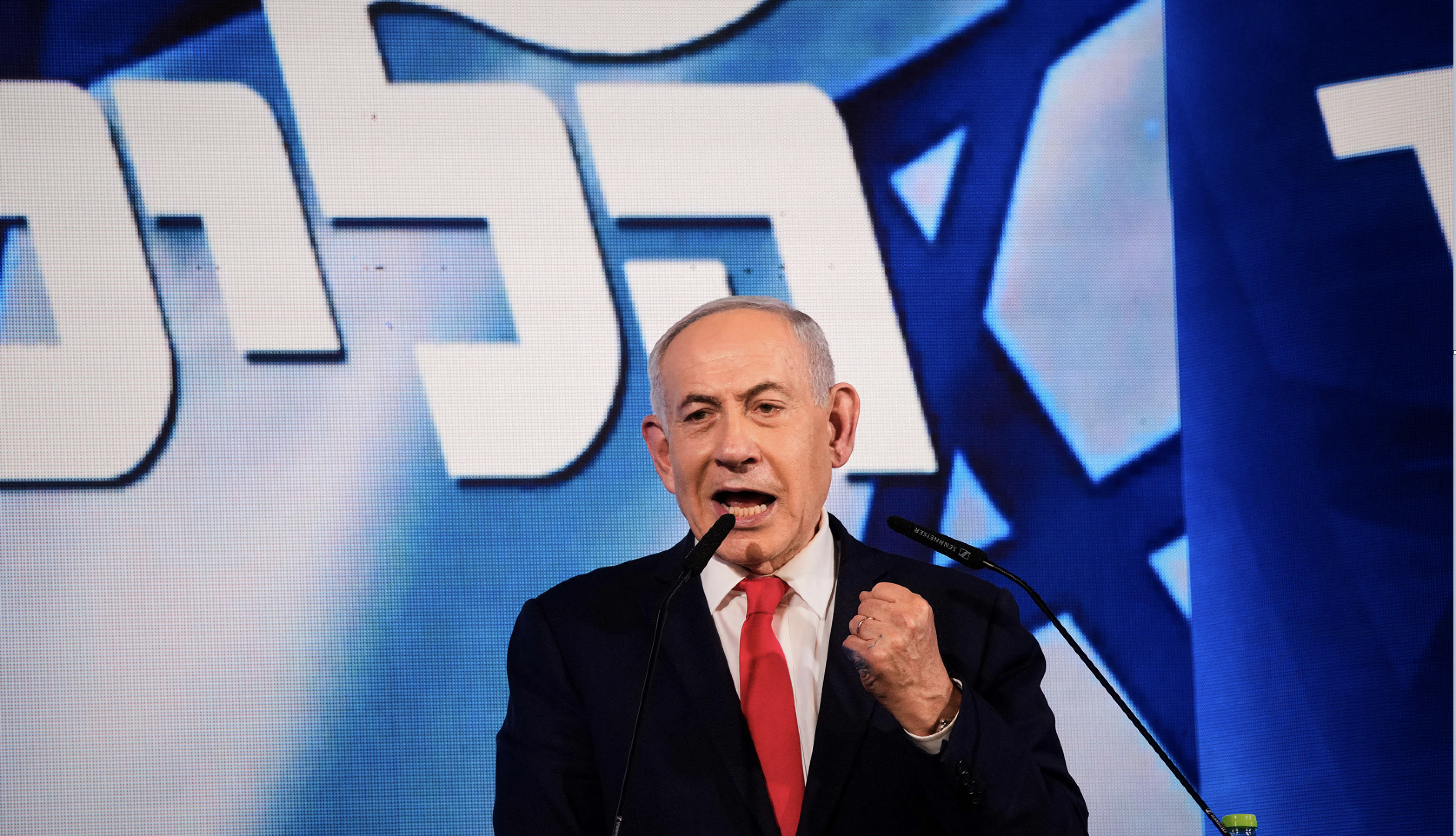 Copertina di Lo scrutinio in diretta: spoglio al 77%. Netanyahu in vantaggio ma senza maggioranza: “Noi primo partito, ora ampio governo di destra”. Exploit degli arabi