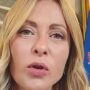 Copertina di Meloni attacca subito la giudice: “Vergogna”. Anm: “Intimidatoria”