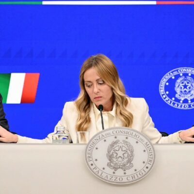 Copertina di La manovrina elettorale da 26 mld. Il bluff sul bonus ai giovani occupati