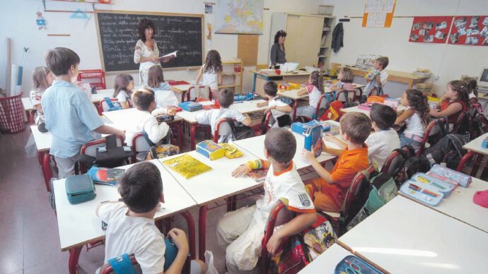 In manovra dentiere, congedi, bollo auto e condizionatori nelle scuole