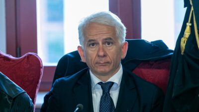 Copertina di Cosimo Ferri torna al Csm: l’inaffondabile ex politico simbolo dello scandalo Palamara eletto tra i nuovi consiglieri togati