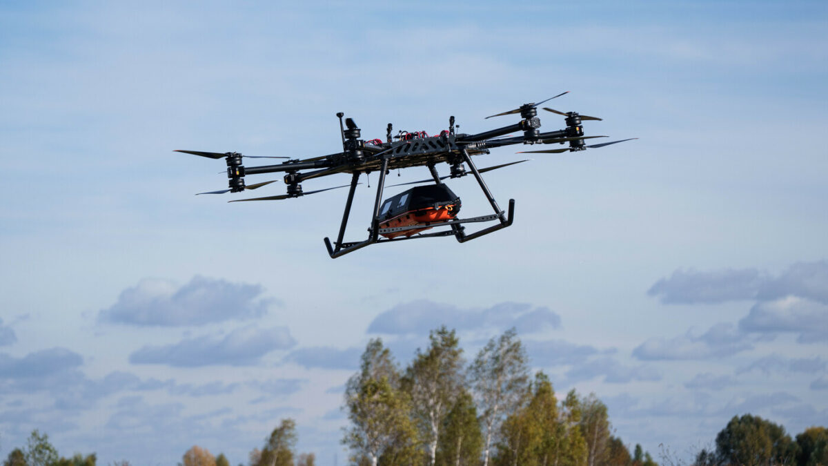 soldato in ucraina si amputa il piede con un coltello da scatolette per sopravvivere e resiste 491 giorni al fronte un drone gigante lo porta in salvo da Ilfattoquotidiano.it soldato in ucraina si amputa il piede con un coltello da scatolette per sopravvivere e resiste 491 giorni al fronte un drone gigante lo porta in salvo