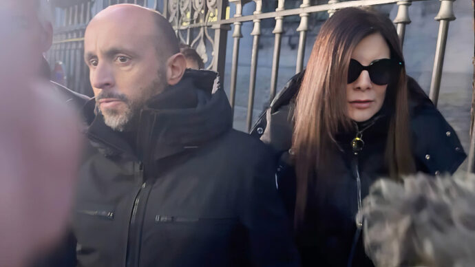 Crans-Montana, Jessica Moretti esclusa dall’interrogatorio con il marito Jacques: “Fragile e provata dall’aggressione del coniuge”