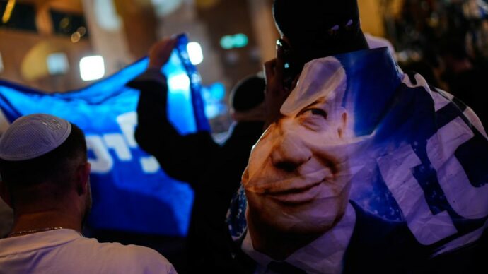 Israele al bivio: l’autogol dell’opposizione fa il gioco di Netanyahu. E ora l’attacco all’Iran è più vicino
