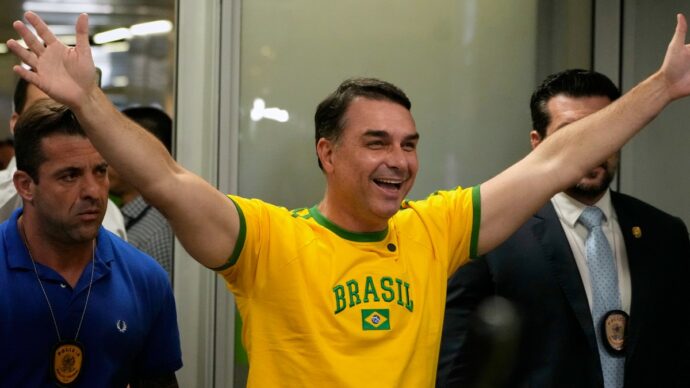Wall Street Journal: “Via libera di Trump all’arrivo di Bolsonaro negli Usa. È entrato con un permesso umanitario”