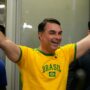 Copertina di Wall Street Journal: “Via libera di Trump all’arrivo di Bolsonaro negli Usa. È entrato con un permesso umanitario”