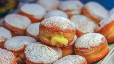 Copertina di “Ha ucciso il cugino con un bombolone”