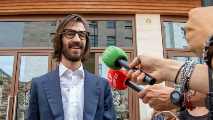 “Il Fatto non è in vendita”. Del Vecchio rinuncia all’Opa