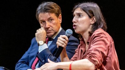 Copertina di Progressisti, oggi vertice a 4. Conte vuole data dei gazebo