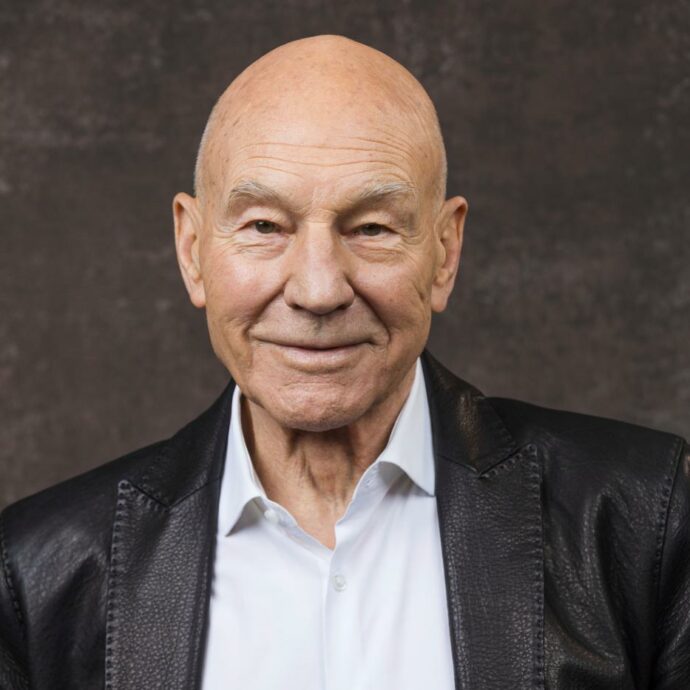 È morto Patrick Stewart, addio al Capitano Picard di Star Trek e al professor Xavier degli X-Men: aveva 86 anni ed era malato di Alzheimer. Ian McKellen: “Un uomo su cui contare, da ammirare e, nel mio caso, da amare”