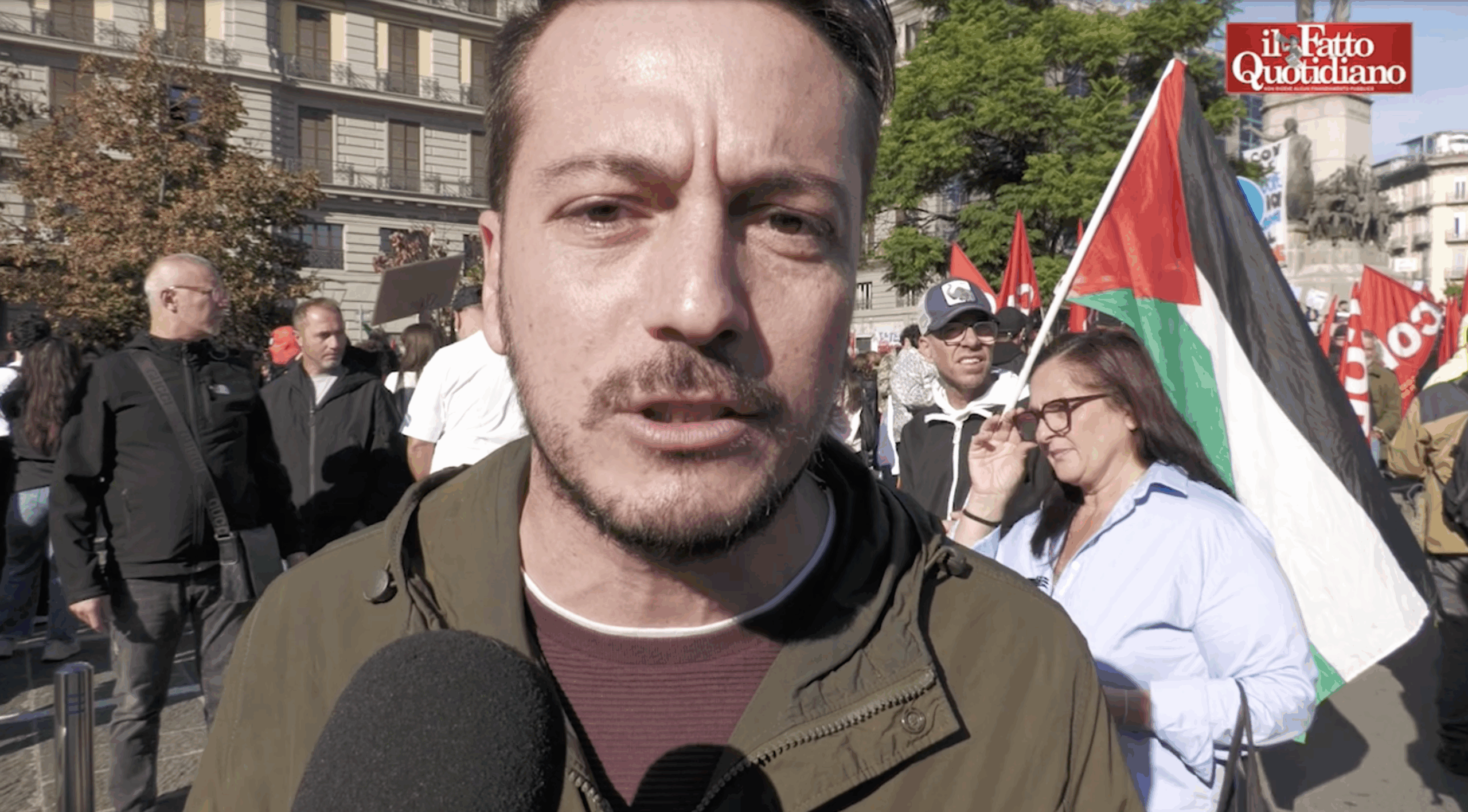 lavoriamo per 700 euro al mese ma il governo si indigna solo per qualche vetrina rotta le voci della piazza di napoli da Ilfattoquotidiano.it lavoriamo per 700 euro al mese ma il governo si indigna solo per qualche vetrina rotta le voci della piazza di napoli