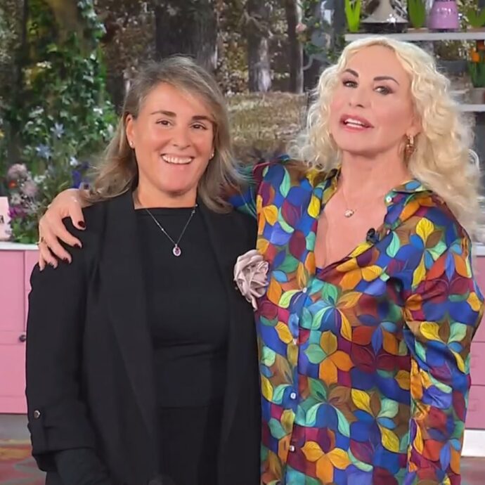 “Devo riemergere per i miei bambini. Devo lavorare e continuare a vivere per loro e anche per me”: così Giusina Battaglia a “È sempre mezzogiorno” dopo la morte del marito