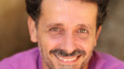 Copertina di È morto a 49 anni Francesco Pompilio, addio all’attore de “Il Paradiso delle Signore” e “Buen Camino” con Zalone