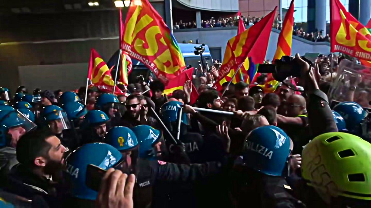 bologna tensione tra polizia e manifestanti sfondato il cordone verso la tangenziale da Ilfattoquotidiano.it bologna tensione tra polizia e manifestanti sfondato il cordone verso la tangenziale