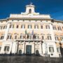 Copertina di L’appaltone dei 755 bagni della Camera: la spunta una ditta che finanzia Forza Italia